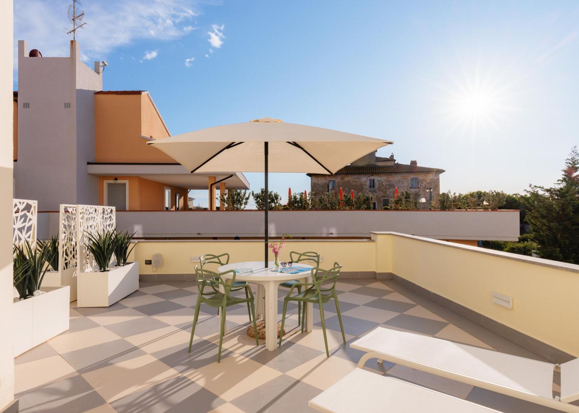 Hotel Nina Marina Di Bibbona Extérieur photo